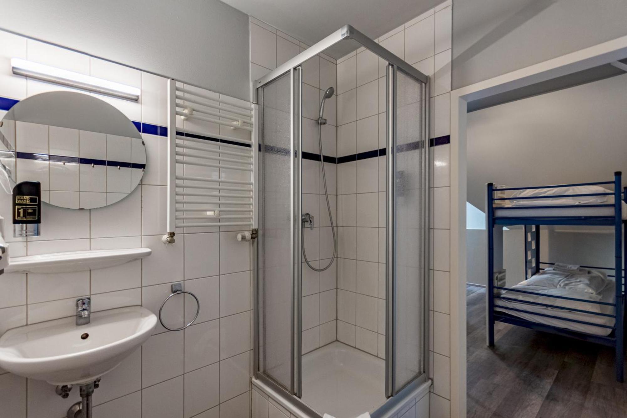 A&O Leipzig Hauptbahnhof Hostel Ruang foto