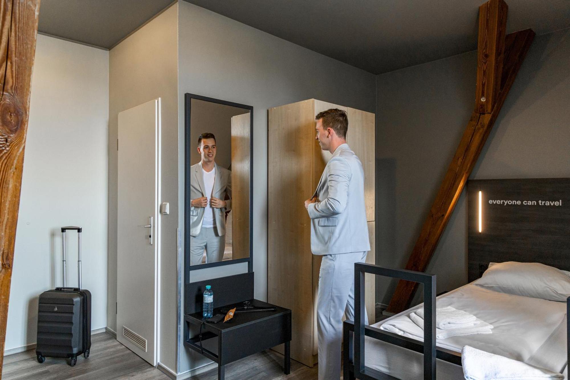 A&O Leipzig Hauptbahnhof Hostel Ruang foto